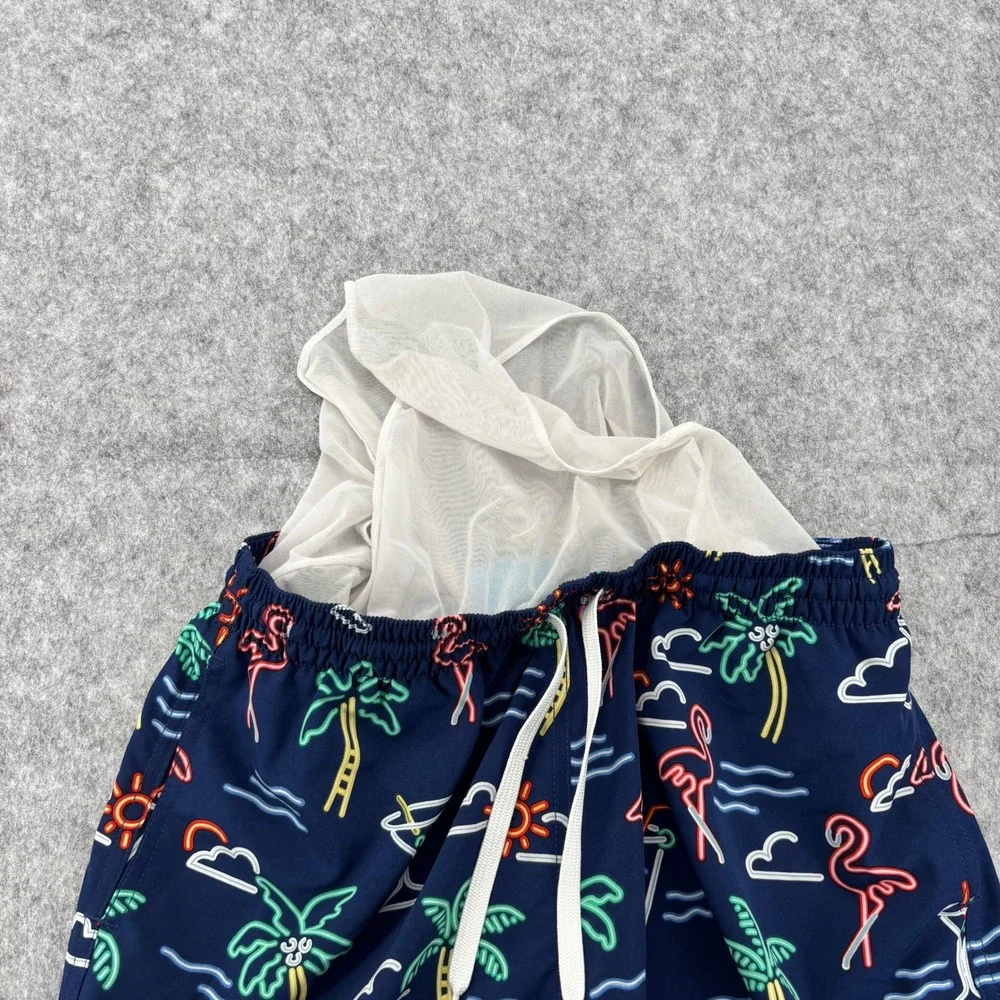Chubbies Mens Navy Neon Flamingo Palm Tree Swim Trunks Shorts 5.5 Inch Inseam MD
